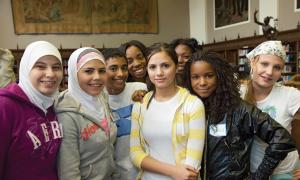 Students stand together on Mixitup Day