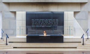 A photo of the eternal flame in the Hall of Remembrance at the Holocaust Memorial